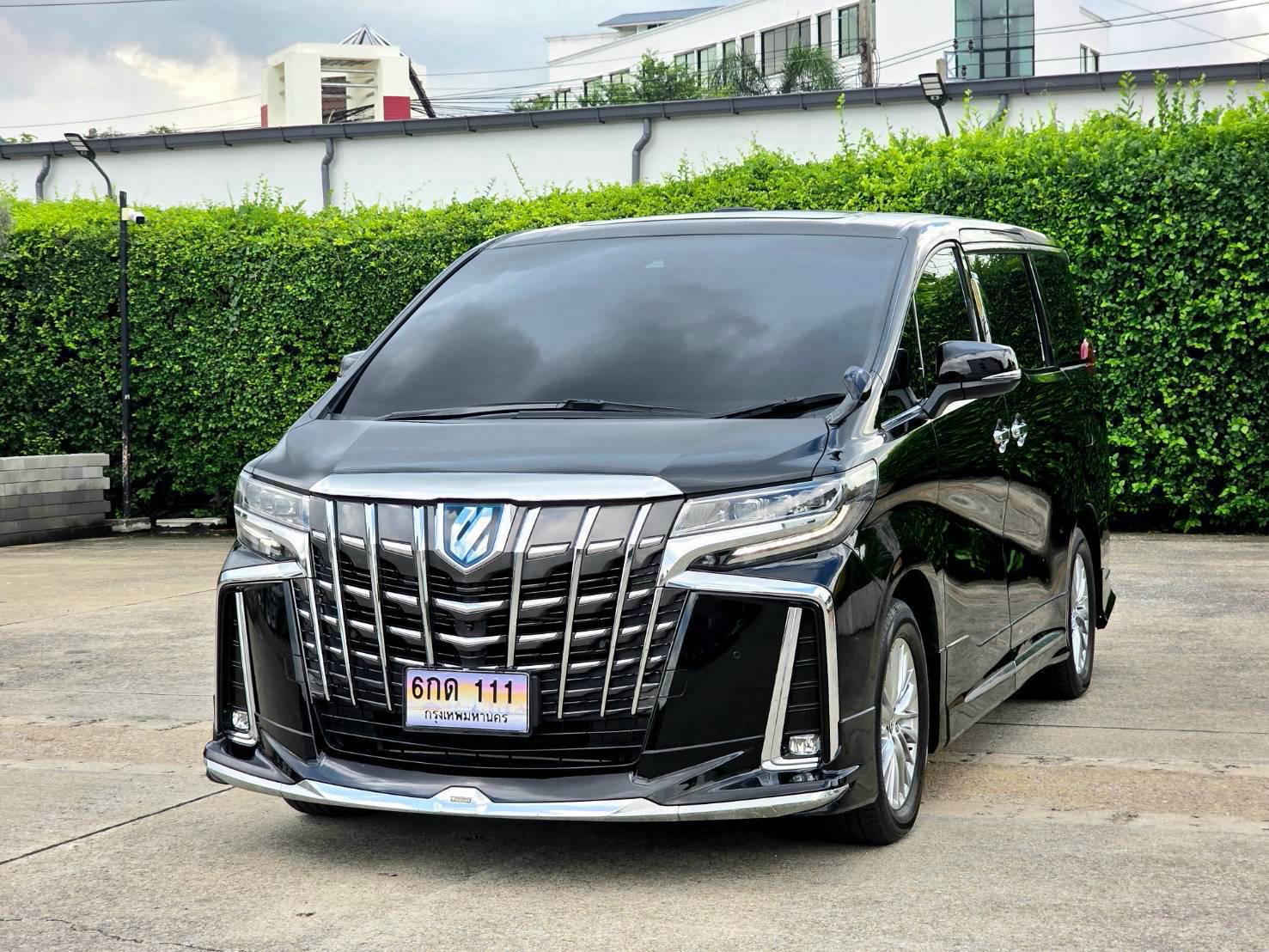 TOYOTA ALPHARD 2.5 SRC HYBRID